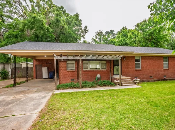 214 Pollard St, Batesville, MS 38606