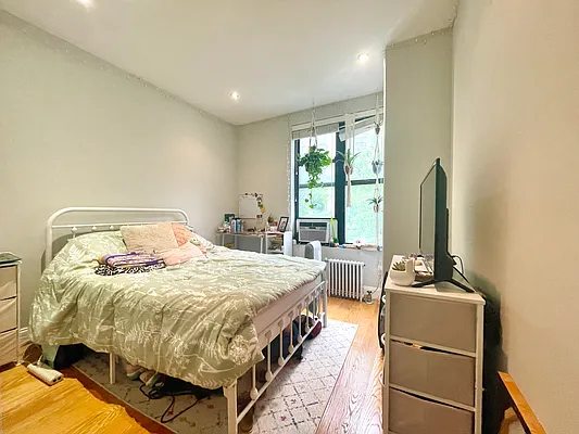 Rented by Bohemia Realty Group | media 3