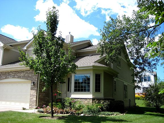 2nd image of 700 Owl Creek Ln