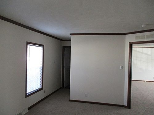 4th image of 320 Jean Bradley Cir
