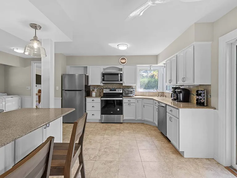 101 Sebonac Inlet Rd — Photo 4
