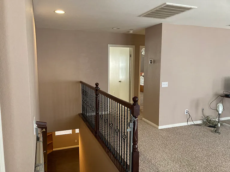 1668 Julia Way — Photo 7