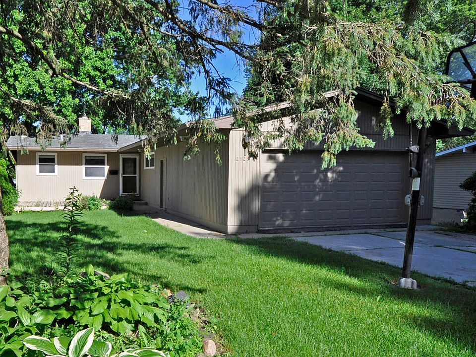 2nd image of 2129 11th Ave NW
