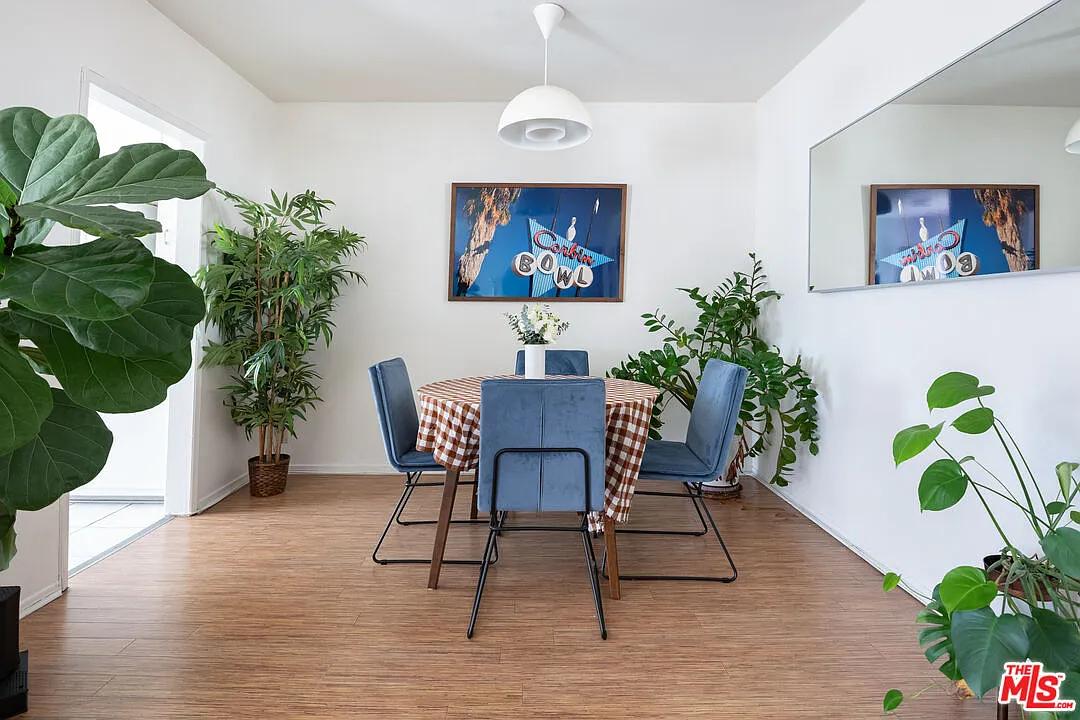2 bed, 2.0 bath, 1022 sqft, $3,500 — Photo 3