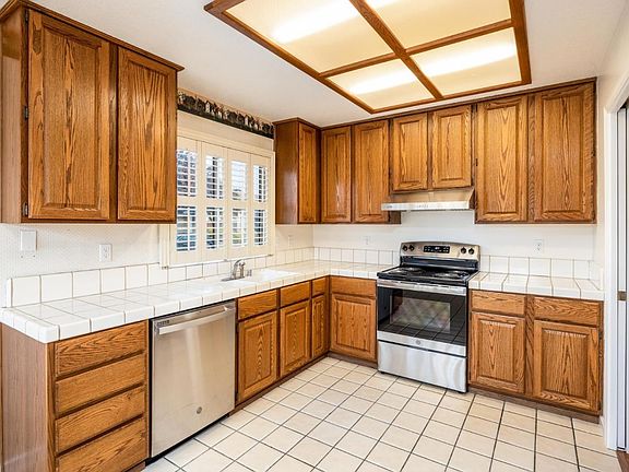 5th image of 1791 Tennis Ln