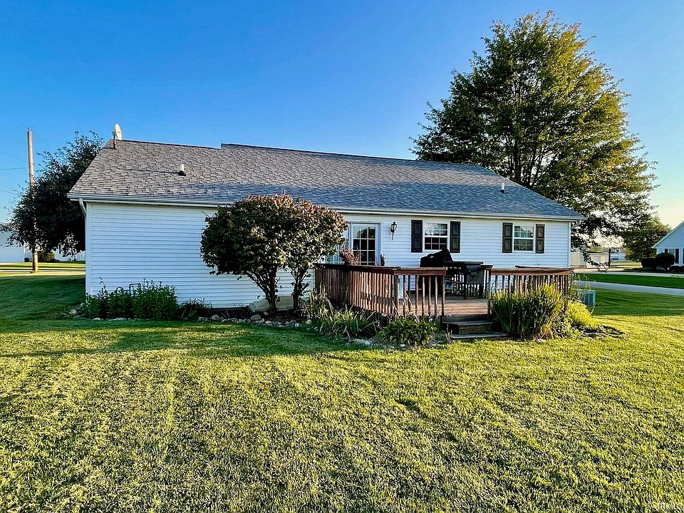 2nd image of 703 Tulip Ct