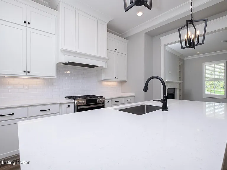 6024 Passionflower Dr — Photo 25