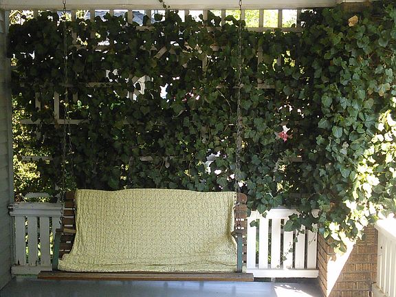 4th image of 517 Jordan Ave