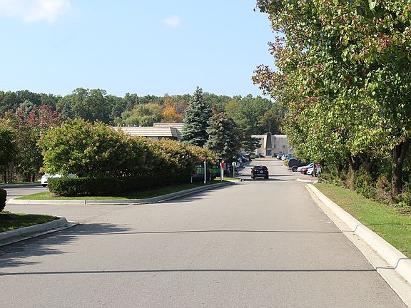 3rd image of 8300 Woodcrest Dr #483-4