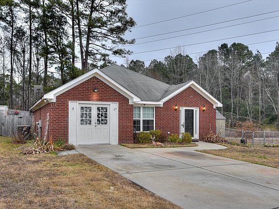2nd image of 1737 Tamarind Way
