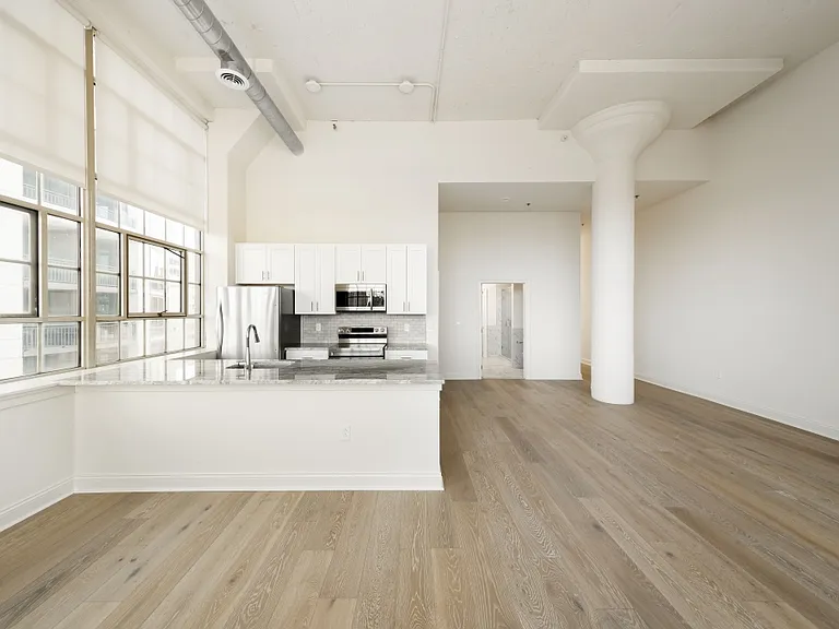 2121 Market Street — Photo 5