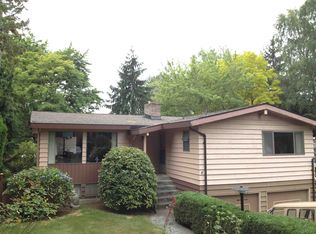 10515 9th Ave NE, Seattle, WA 98125