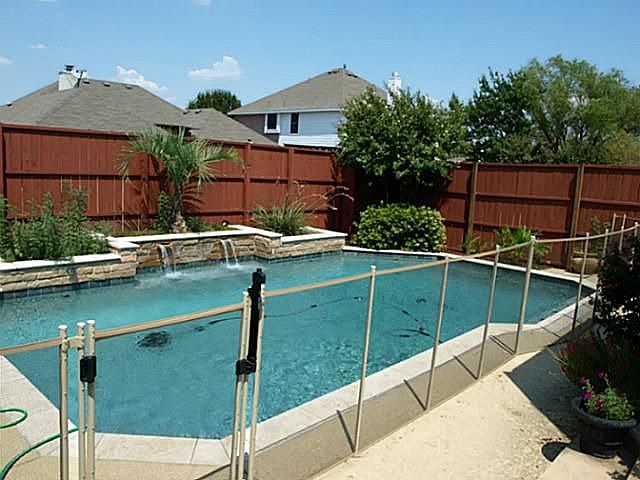 1st image of 10708 Pineview Ln