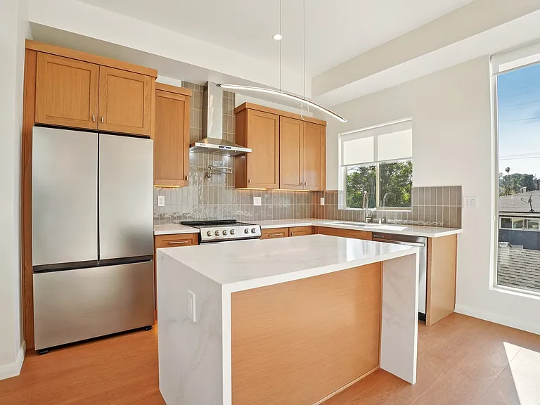 6162 Oak Crest Way #6162 — Photo 11