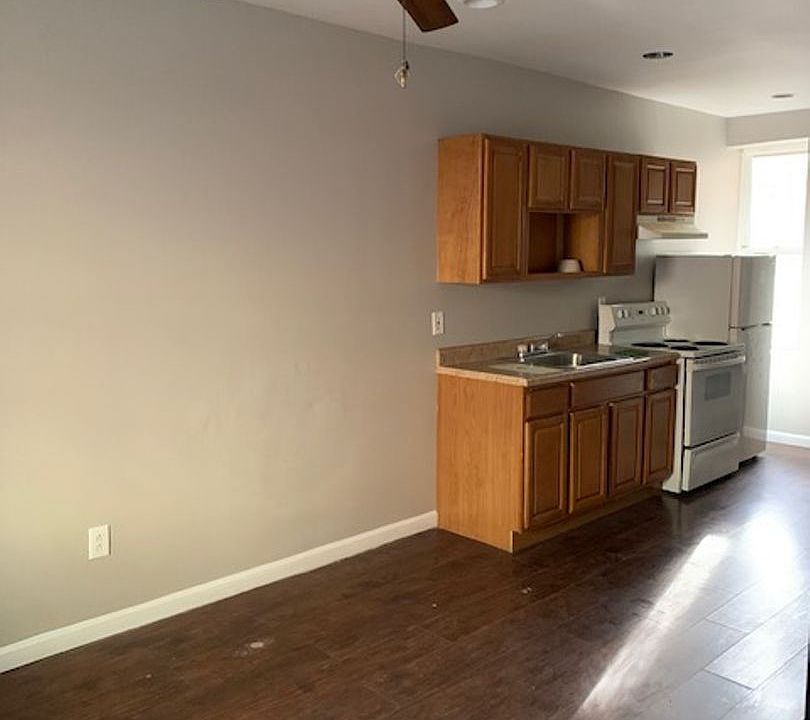 1st image of 1846 E Thayer St Floor 1