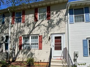 35 N Towne Ct, Mount Airy, MD 21771