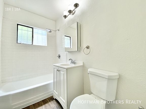 5th image of 4619 Lomita St Unit 4