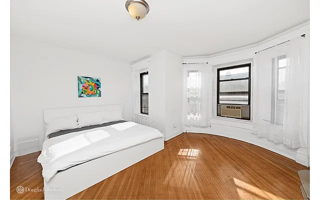 Rented by Douglas Elliman | media 17