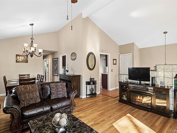 5th image of 346 Avenue C