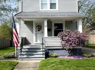 32 24th St SW, Barberton, OH 44203