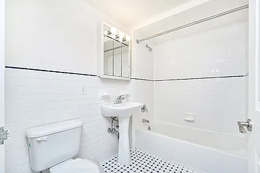 Rented by Living New York