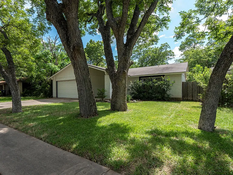 12314 Double Tree Ln — Photo 6