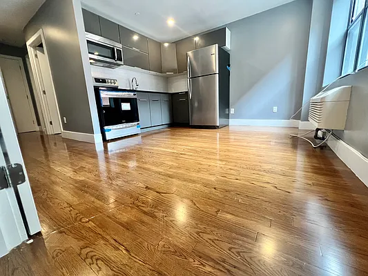 Rented by Building Equity Real Estate LLC | media 16