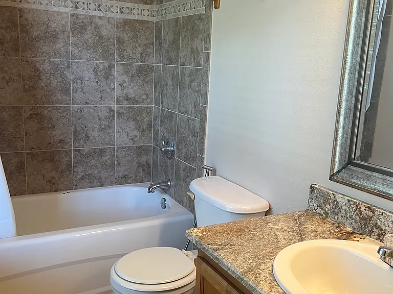 1341 Lyonshire Dr — Photo 21