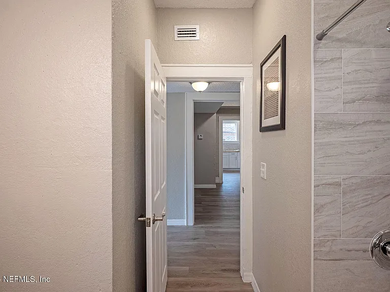 325 Alder St — Photo 40