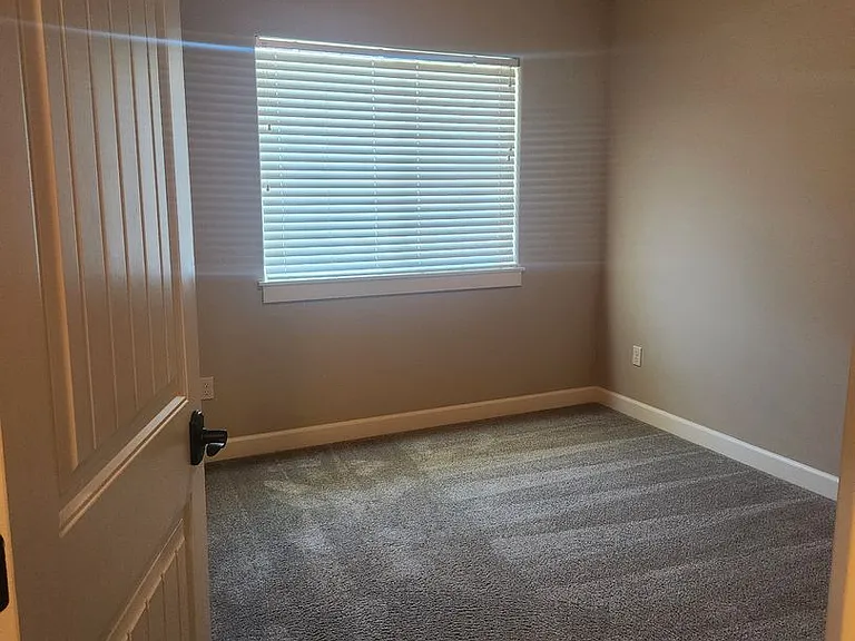 7216 W Chestnut Ave — Photo 30