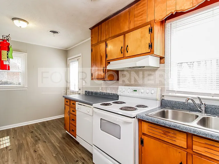 1019 Cypress Drive — Photo 7
