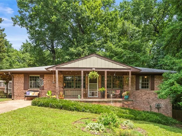 909 Verdi Way, Clarkston, GA 30021