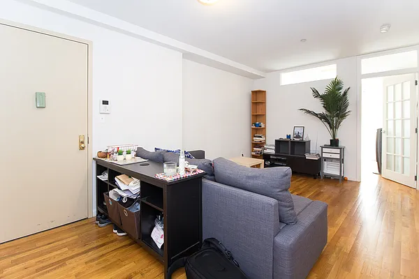 Rented by Akam Sales and Brokerage | media 18