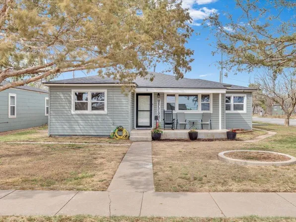 201 16th St, Levelland, TX 79336