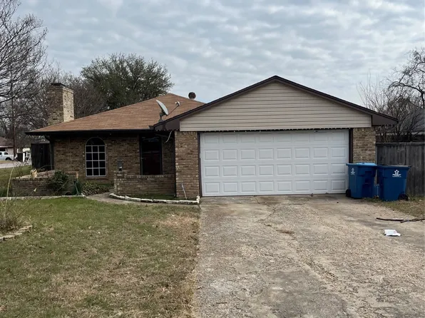 200 Evelyn St, Desoto, TX 75115