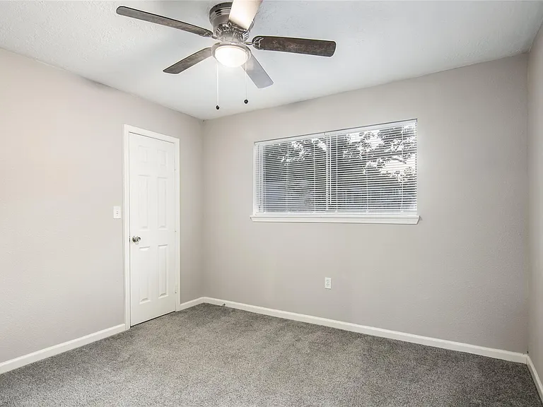 1702 Athens Dr — Photo 22