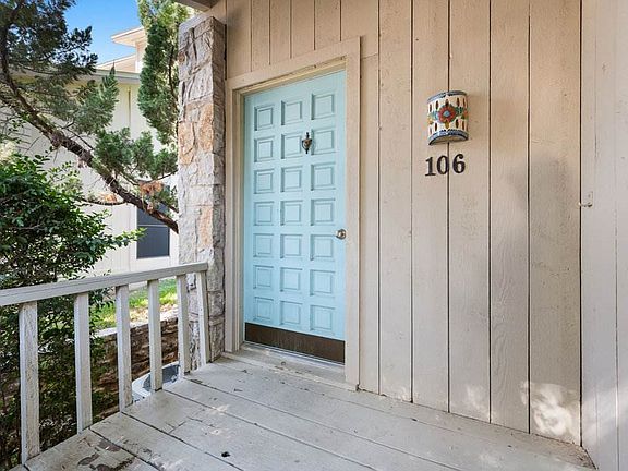 2nd image of 101 Cove W #106