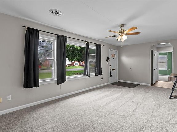 5th image of 1814 Canterbury Rd