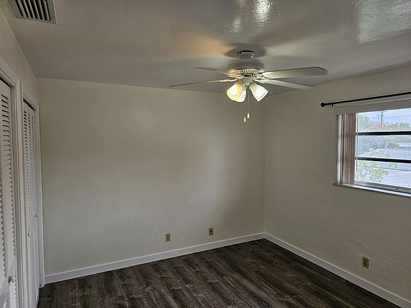 5th image of 2105 Miami Rd #4