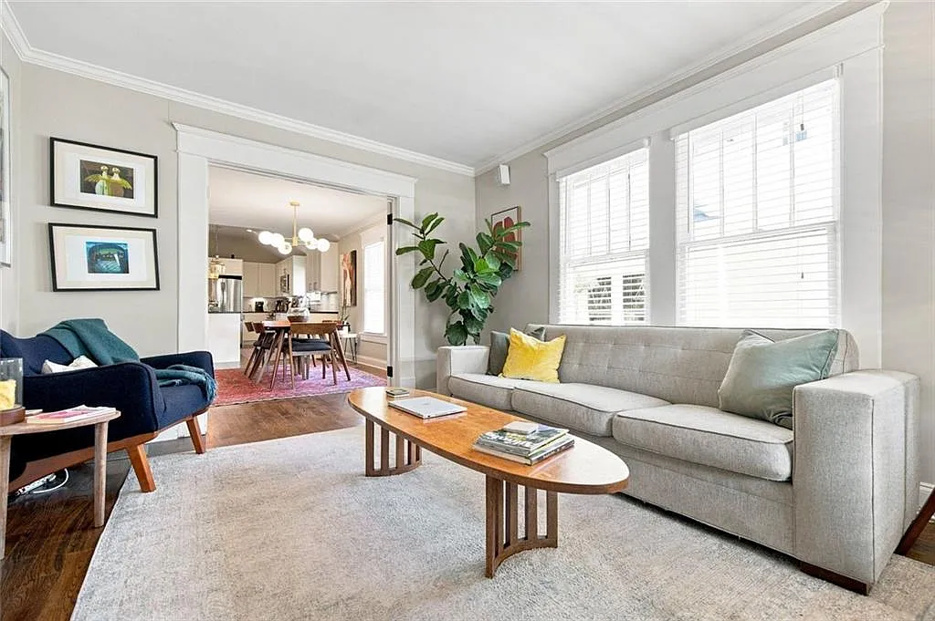 3 bed, 2.0 bath, 1356 sqft, $3,500 — Photo 4