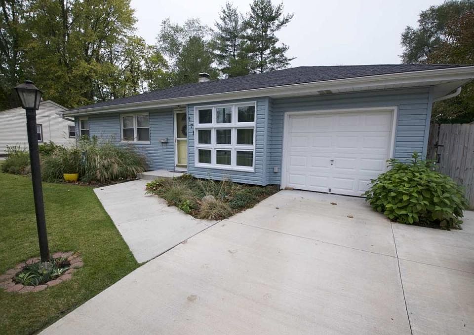 1st image of 171 Riverview Ave