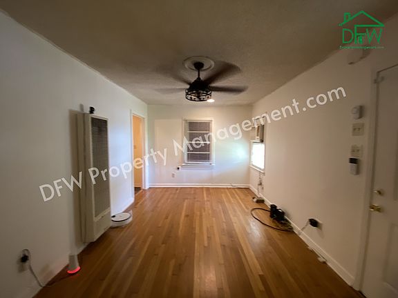 2nd image of 4330 Wabash Ave