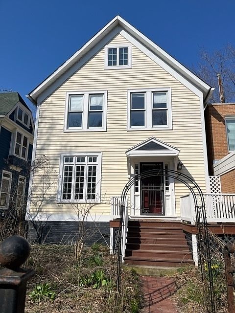 2nd image of 5410 S Blackstone Ave