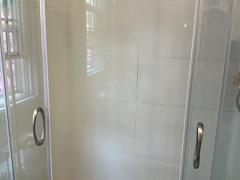 54 Randall Dr — Photo 10