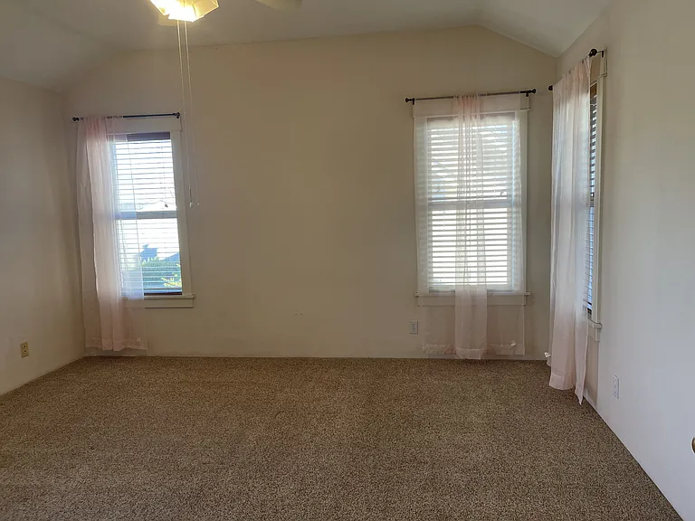 1120 Tolman Creek Rd #SF — Photo 13