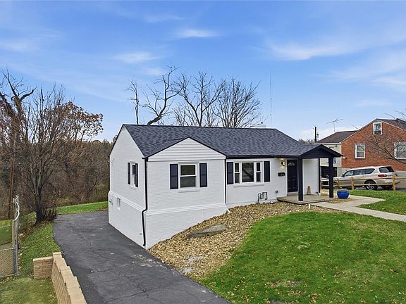2nd image of 260 Mohawk Dr