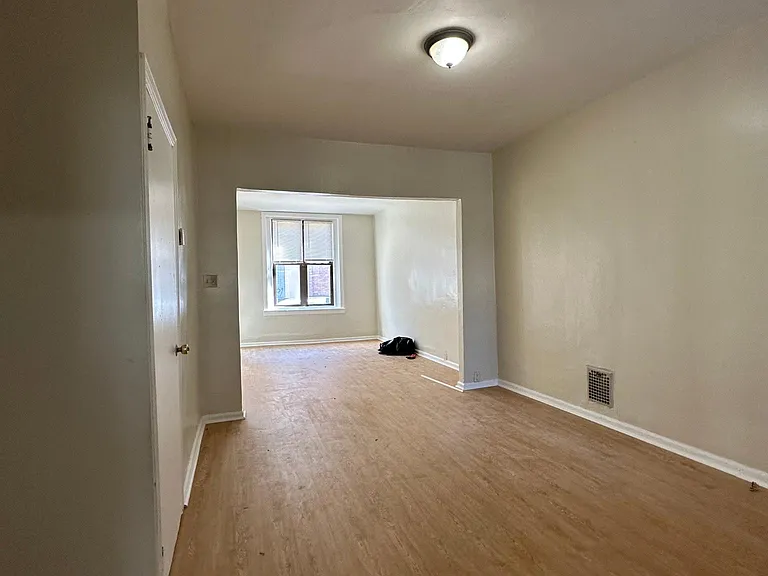 2422 S Mildred St — Photo 6