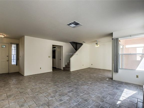 4th image of 9425 Valencia Canyon Dr