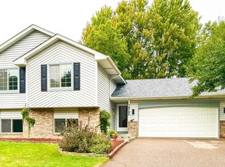 14790 40th Ave N, Plymouth, MN 55446