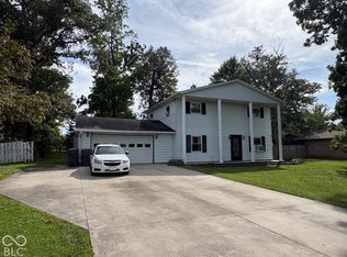 402 E Jackson St, Farmland, IN 47340
